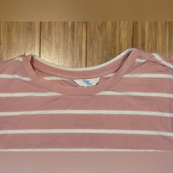 NWT Time And Tru Striped Pink Puff Sleeve Top - Picture 5 of 8